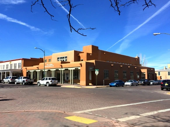 240C43385716E581327932