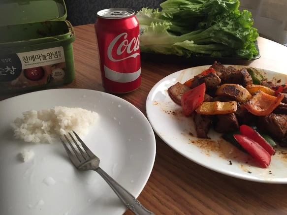 23704335577045880F964A