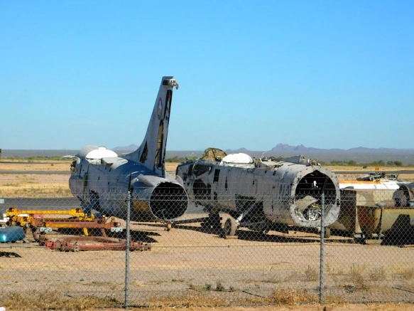 999B13335A28AFA81C5E26