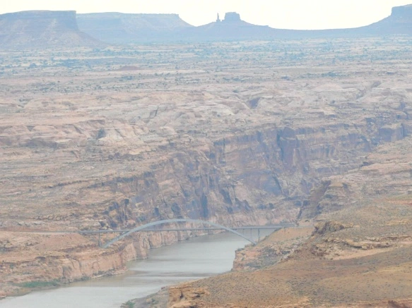 996D6F3359B5E718256E17