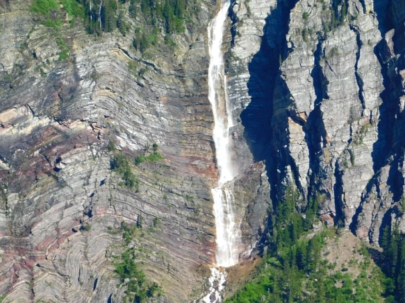 993AE64D5B381A4E064D06