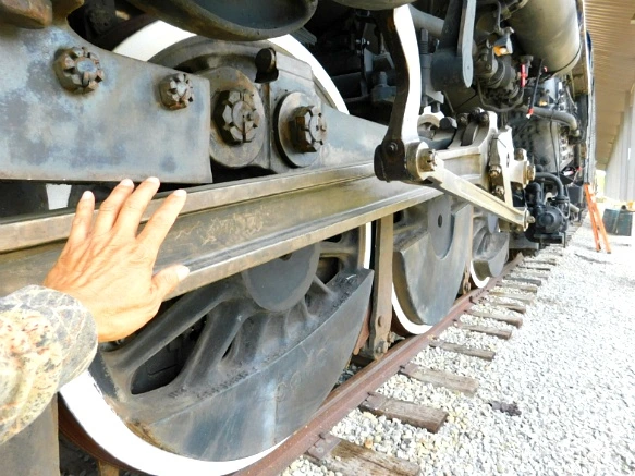 275EE93A59484F9B25CA10