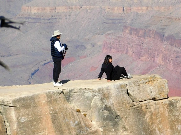 99985F335A1F61D70E204B