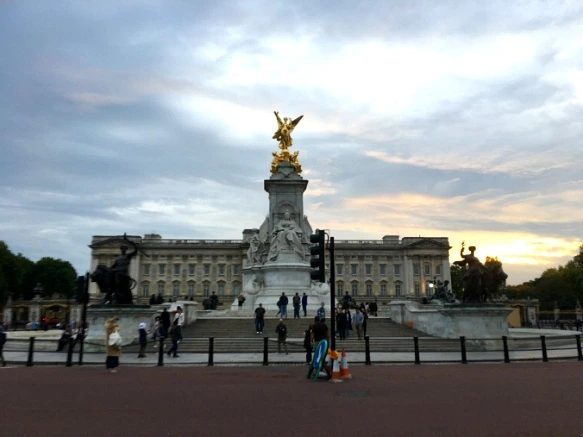 992F933359D8A6190406DC