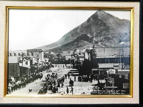 99EC1F3E5BD3E4AC1C6D96