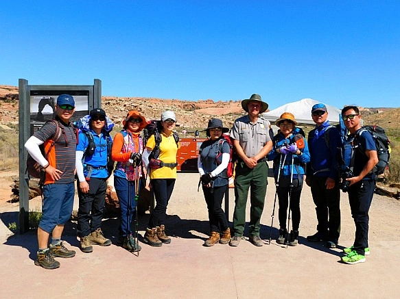 9981B83F5BB6D9ED0F5AB6