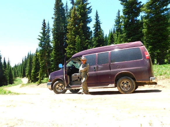 2527CA4E595C2CBE06A853