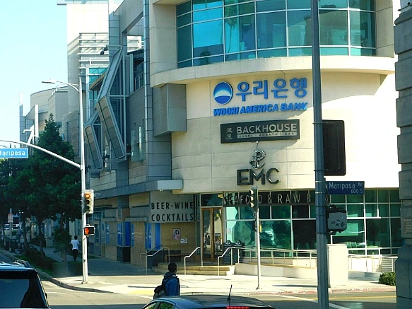 9998E74F5BE1177B3E5B35