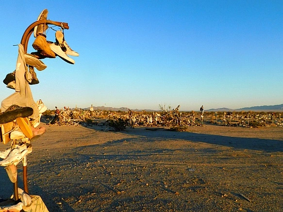 99AE0D505BE4F00D2A70A5