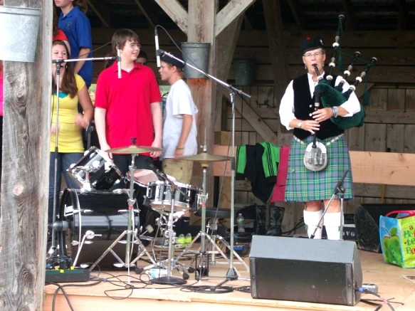 135EB54F4E7FE96E539703