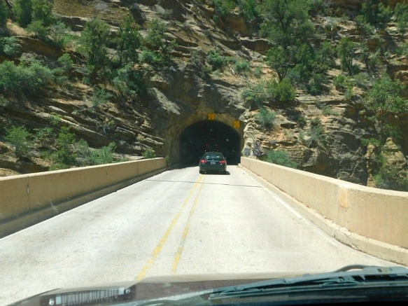 232BE940576A13341FD927