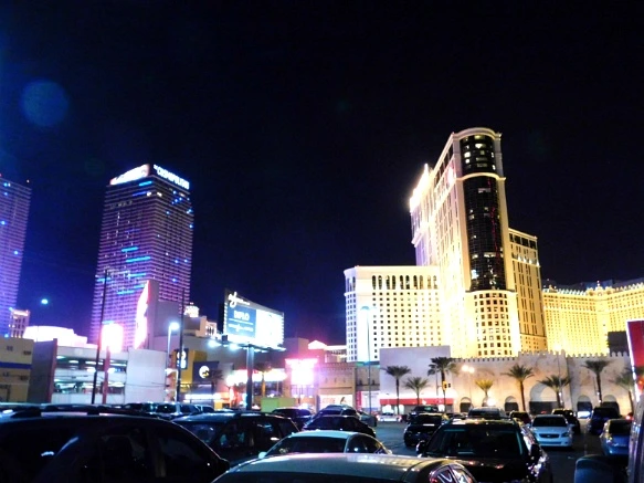 998FDE335A24F2E403C937