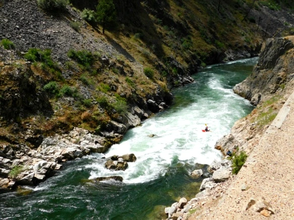 99673B3C5B2F250922BF36