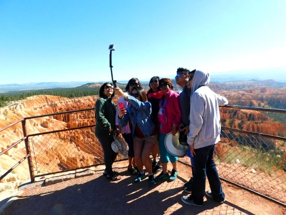 2561DA335769D75018F4F8