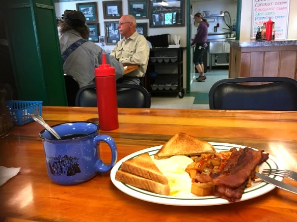 22556745575E3296312103