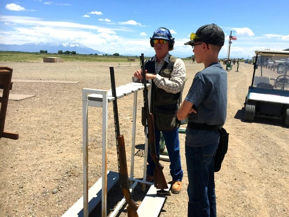 223B1937575F852213D97A