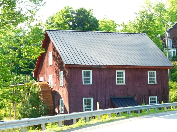 24407D45594C76DF33570E