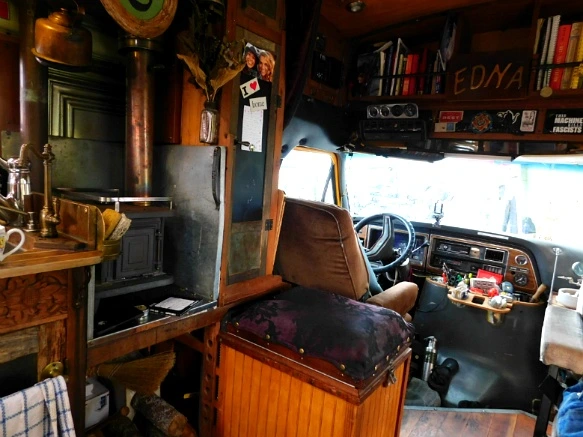 9958603359C33F6611EEDC