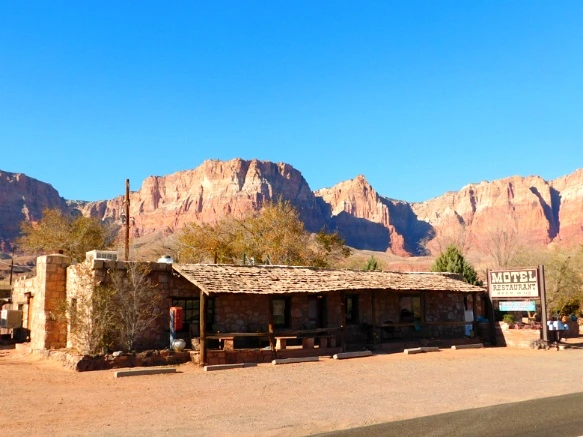 993088335A1E255E1B789C