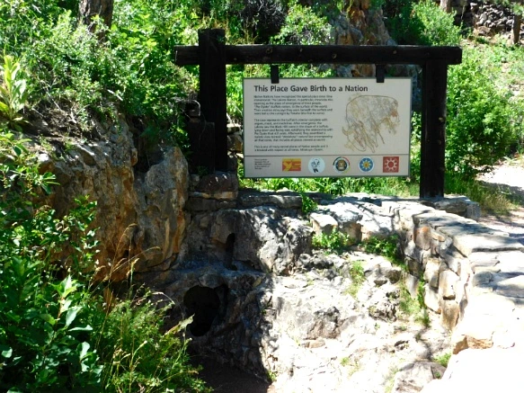 992D4E435B44053A012B51