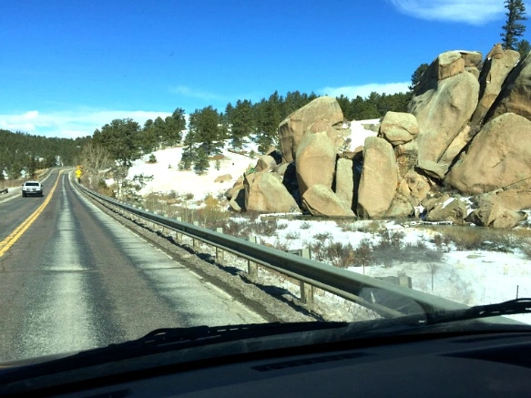 210DF13756F735741F324A