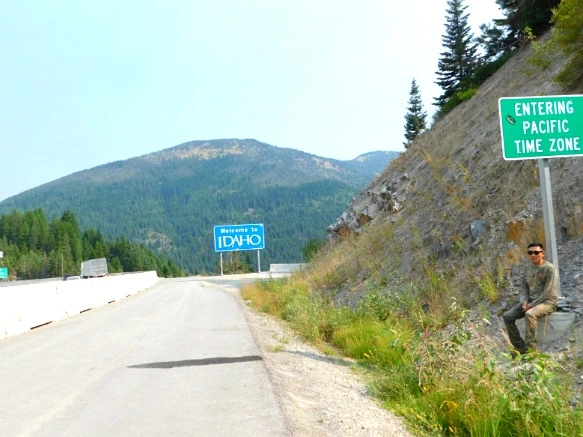 9985E83359A3831B3F914E