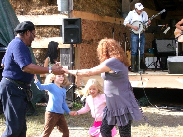 15419F4E4E81063B045D5E