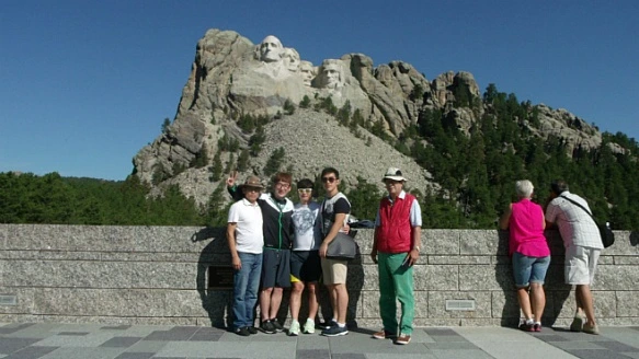 22721C38577F5DC704F73B