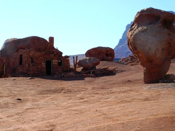 99218B335A1E25592A5222