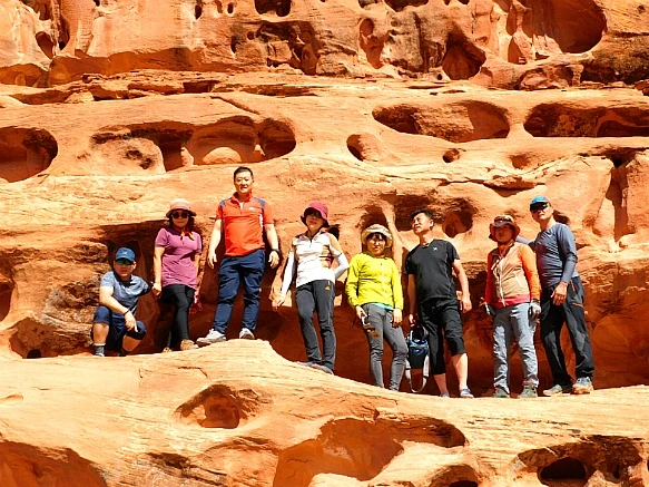 99EC714E5BBC785C17E578