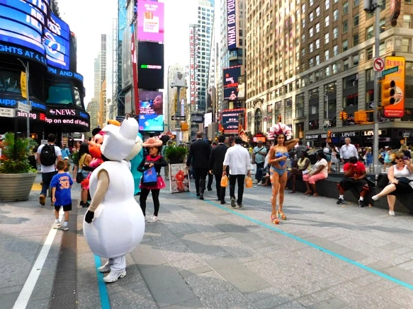 996D054A5B5DFC4106F55D