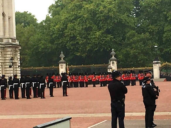 9945313359D8A4281E77D6