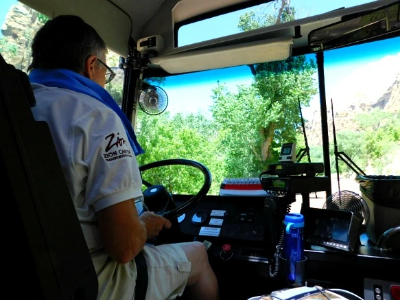 2170CD46576A137B088833