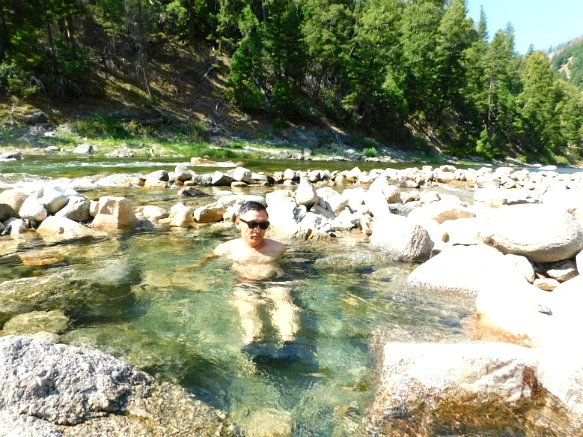 992E2B3359AA064330C570