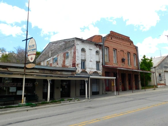 2435DF4259334DB21A56E8