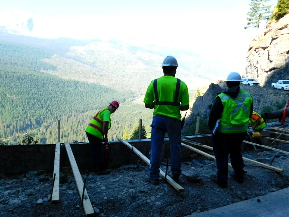 99E7023359A2469524AF50