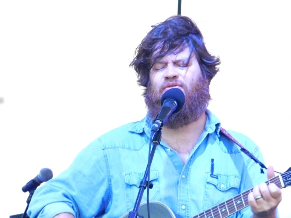 995F2633599E534E253C74