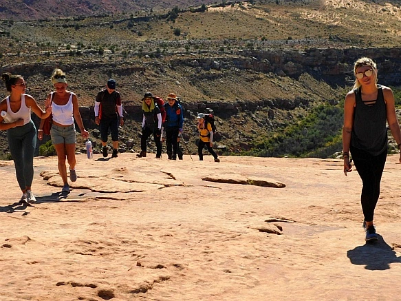 9962E83E5BB6D9FB305B05