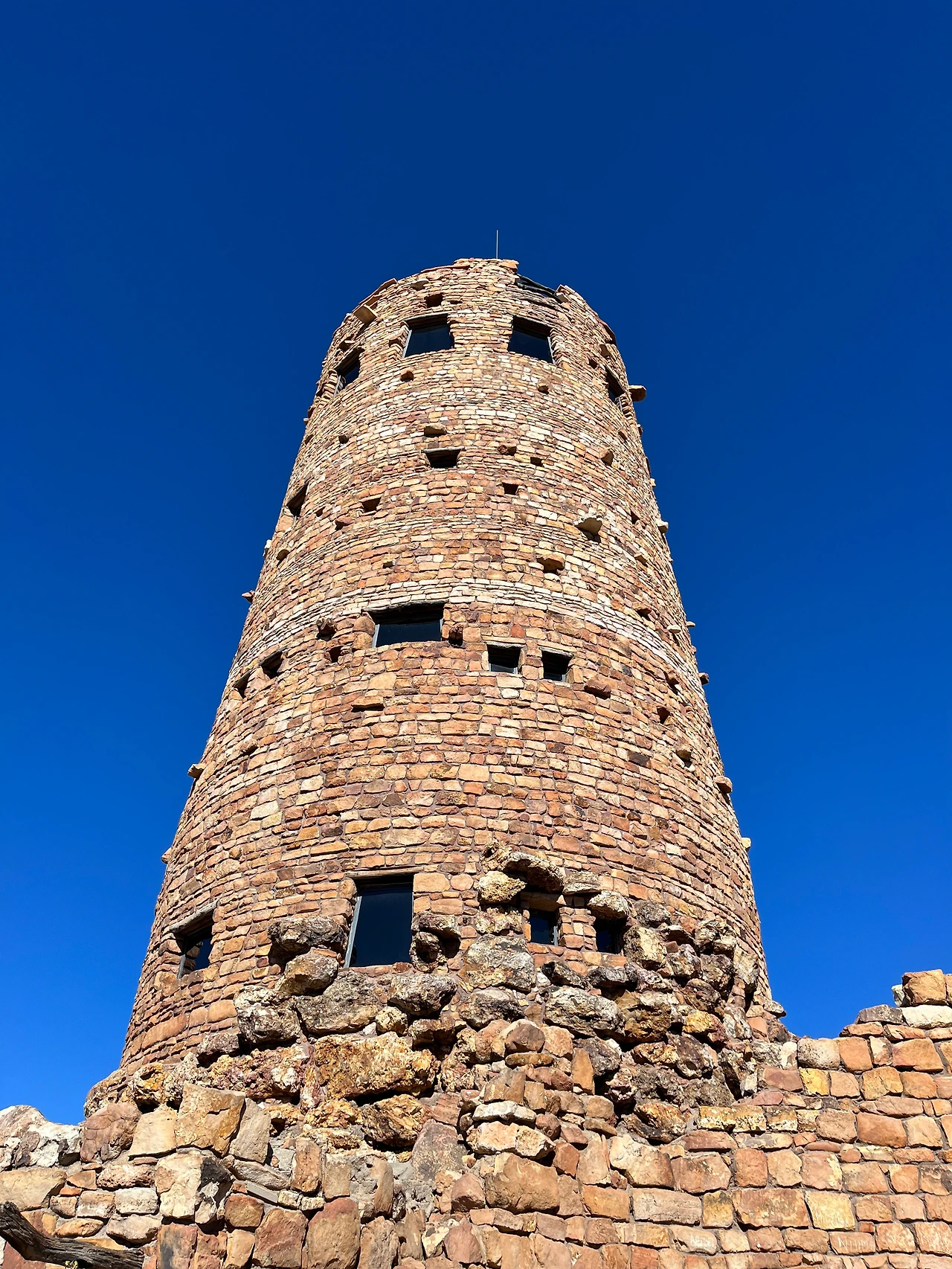 P20221019_063104536_9D436D2D-5ABF-4A23-B8F6-B57C6562FF02 conv.jpeg