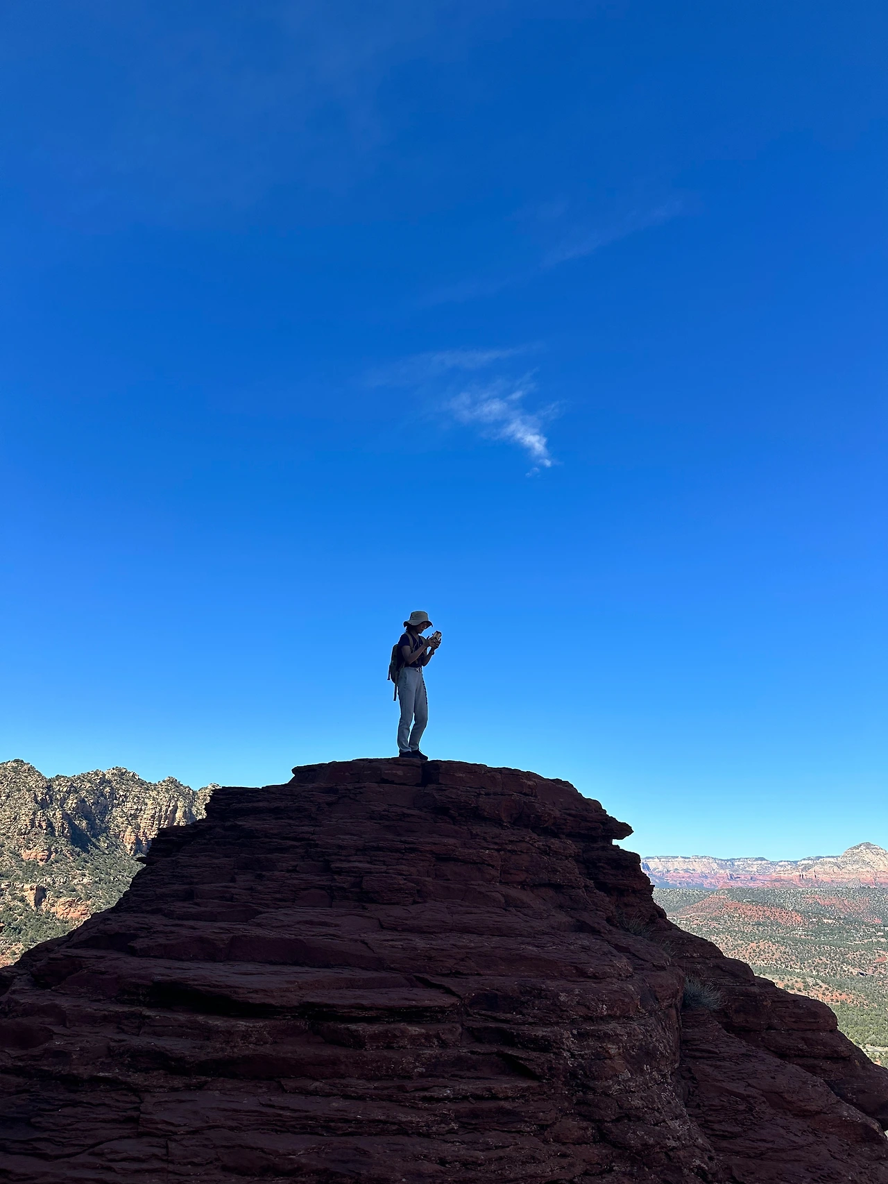 P20221020_034844777_54CBEF0F-A228-4B54-9353-54AB97E2F1BB conv.jpeg