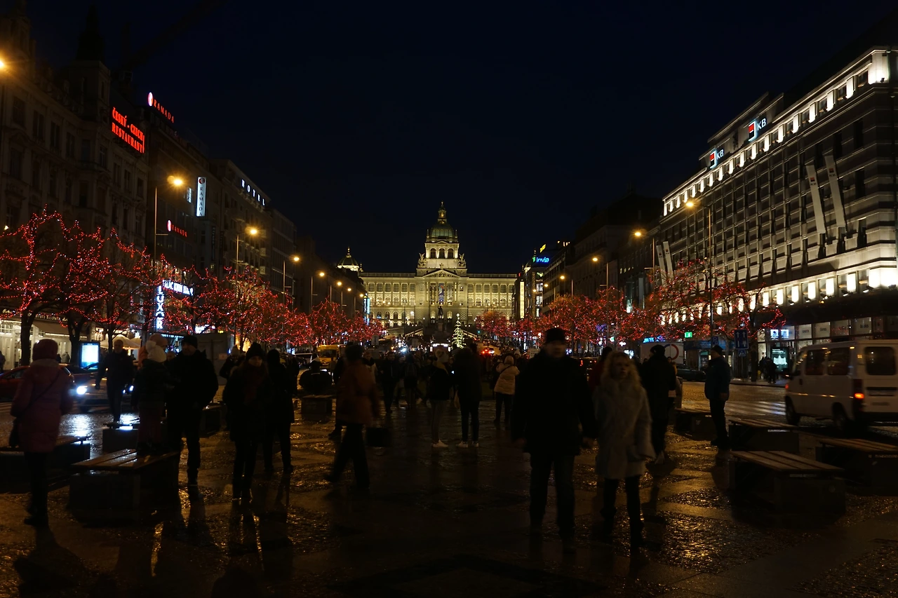 바츨라프 광장 (1).JPG