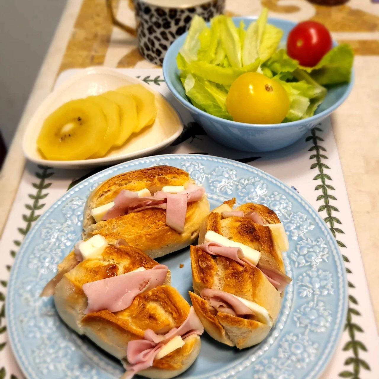 401645050_6969309413125724_6458273173837032476_n.jpg?_nc_cat=105&ccb=1-7&_nc_sid=5f2048&_nc_ohc=OK6KxStTRf4AX9rHPf8&_nc_ht=scontent-gmp1-1.xx&oh=00_AfCo_iFROxnvHVxqkIoEFOjPi7m2CLDPk5v7LrrnmFrR_A&oe=655D1882