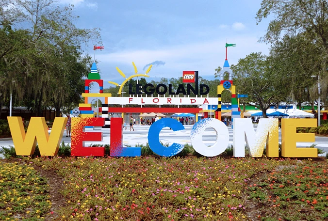 legoland-welcome-sign.jpg