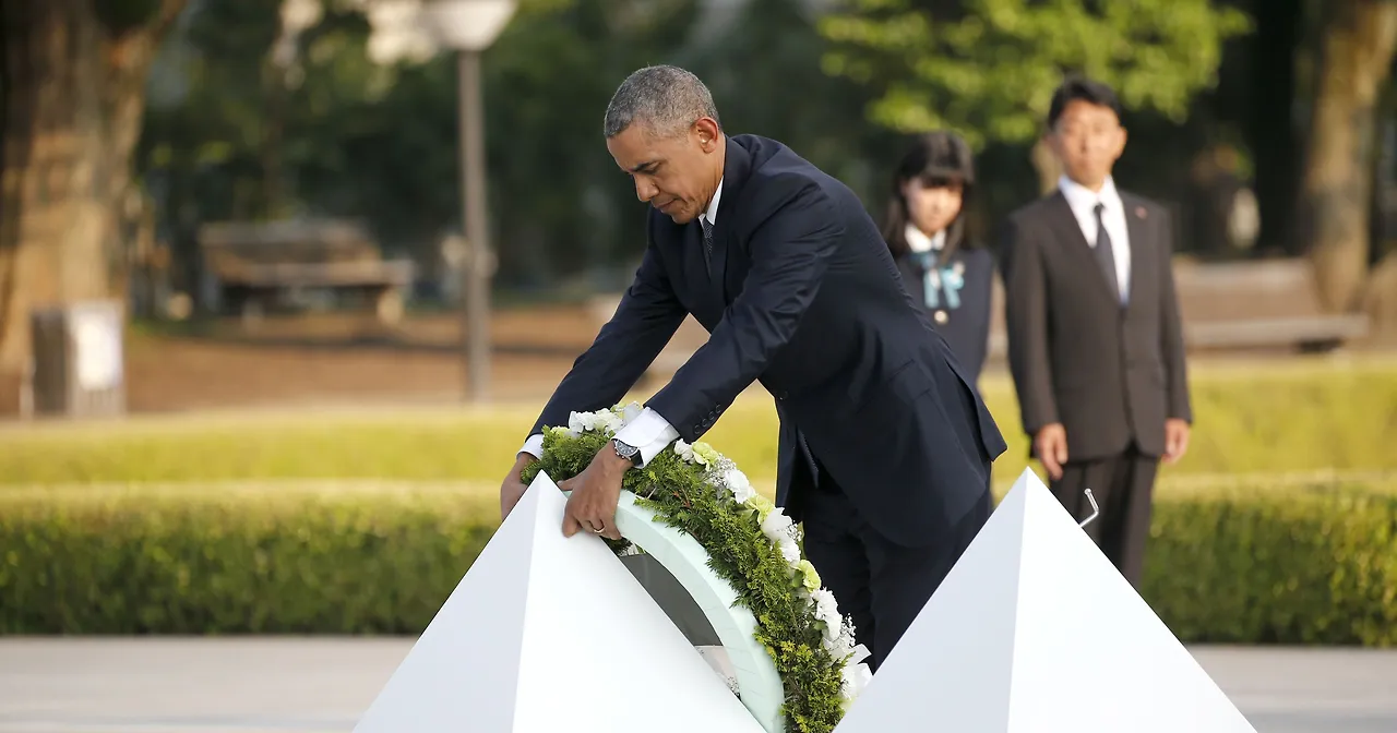 635999219396608207-AP-JAPAN-OBAMA-HIROSHIMA-82190334.JPG