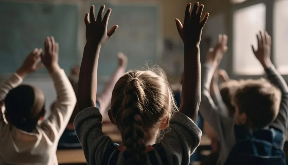 Cap_2023-11-17_15-36-43-042.jpg?type=w966&jopt=2