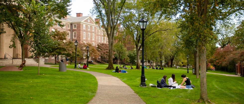 20211007_COMM_CampusProv008.jpg?h=1642d9ea&itok=SrT8Pu0P