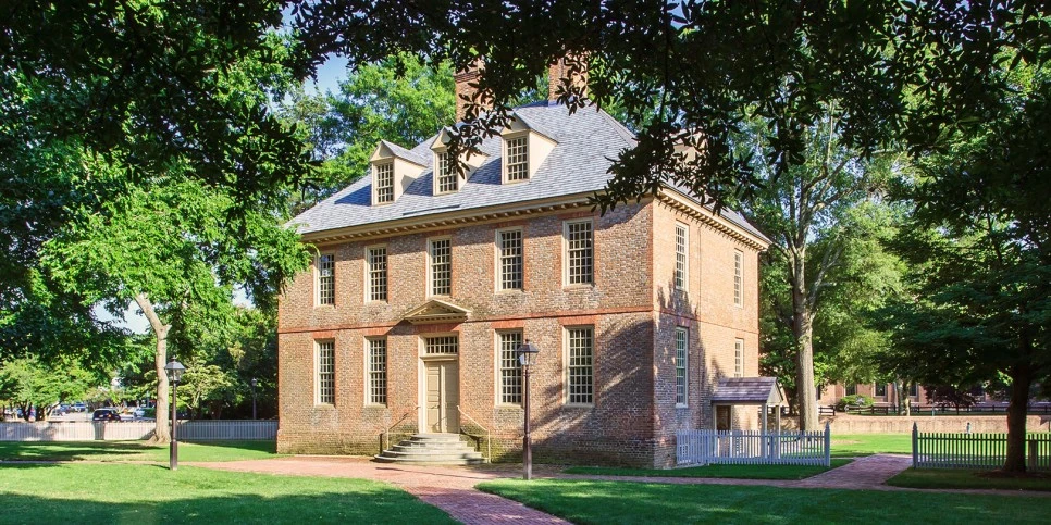 cj9svwim503k6xquoqswwt2d0-college-of-william-mary-the-brafferton-exterior.0..jpg?type=w966