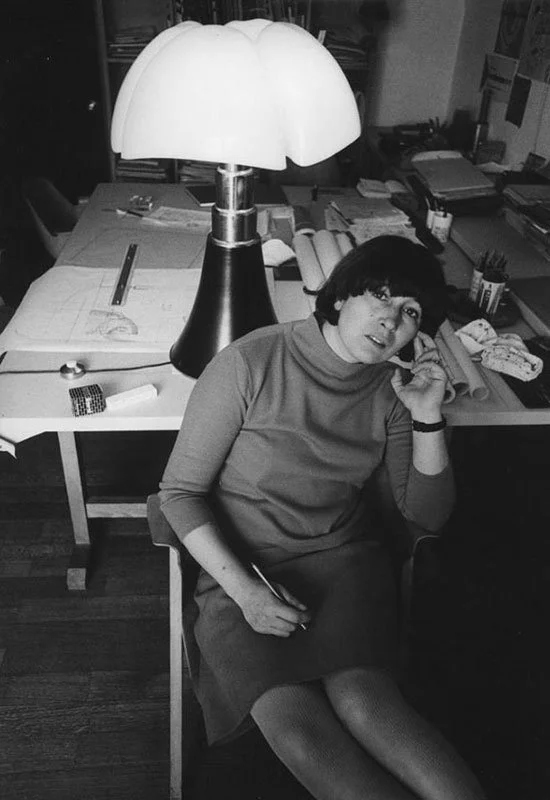 Gae+Aulenti+lampe-pipistrello-30.jpeg?format=1000w