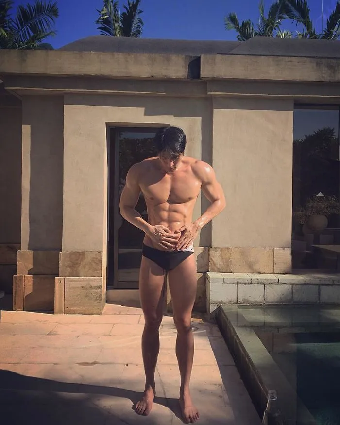 b8c9e6e3cc832996.orig