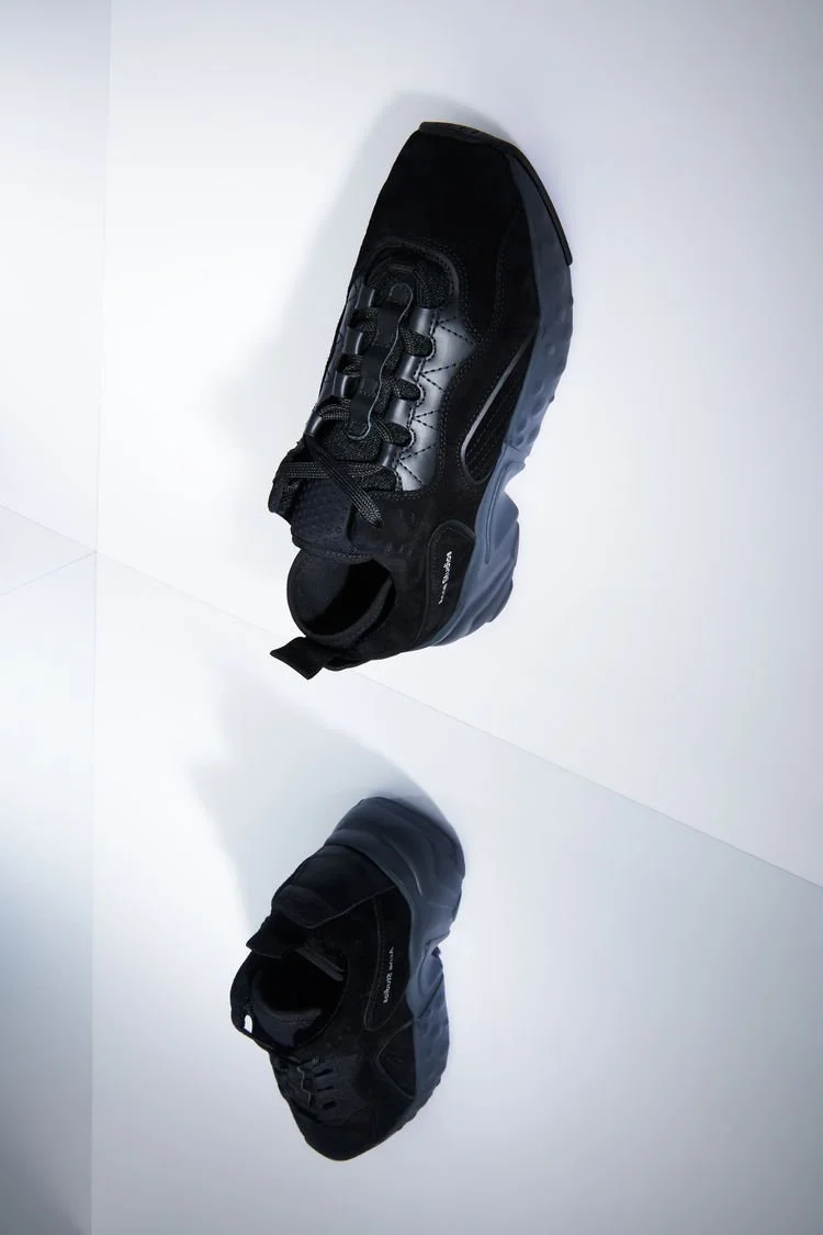 2EV176-9C9_PLP_man-holiday-gifts.jpg?type=w1200